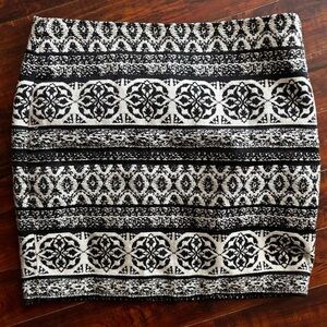 RW&CO. Black and White Embellished Mini Skirt